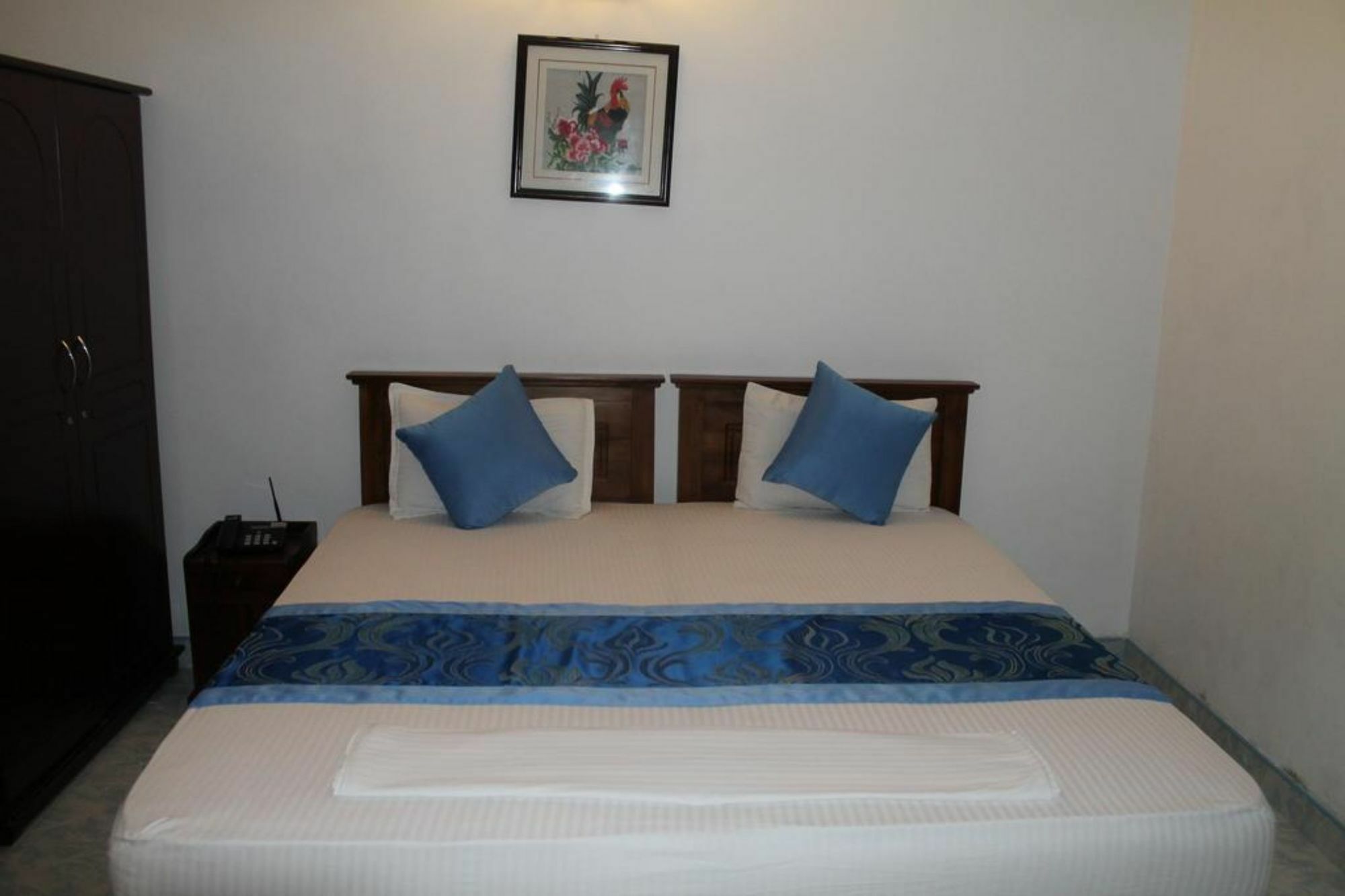Oak Wood Inn Канди Экстерьер фото