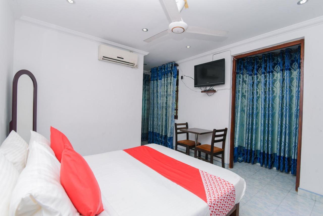 Oak Wood Inn Канди Экстерьер фото