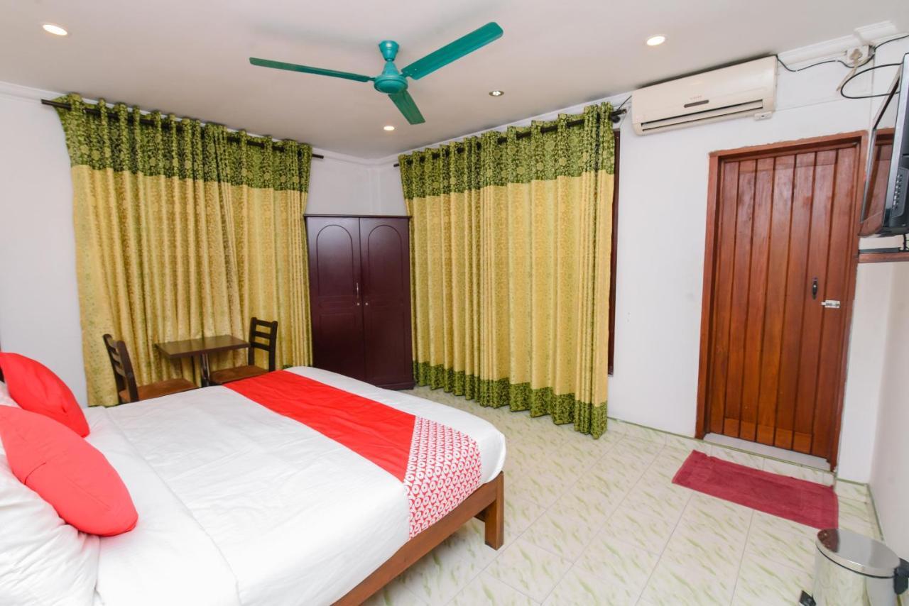 Oak Wood Inn Канди Экстерьер фото
